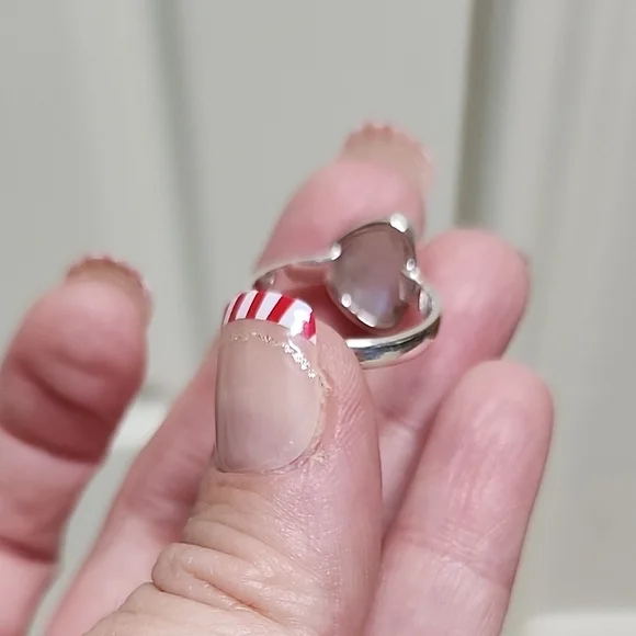Elegant Silver Moonstone Ring - Picture 2 of 5